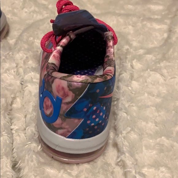 kd breast cancer shoes